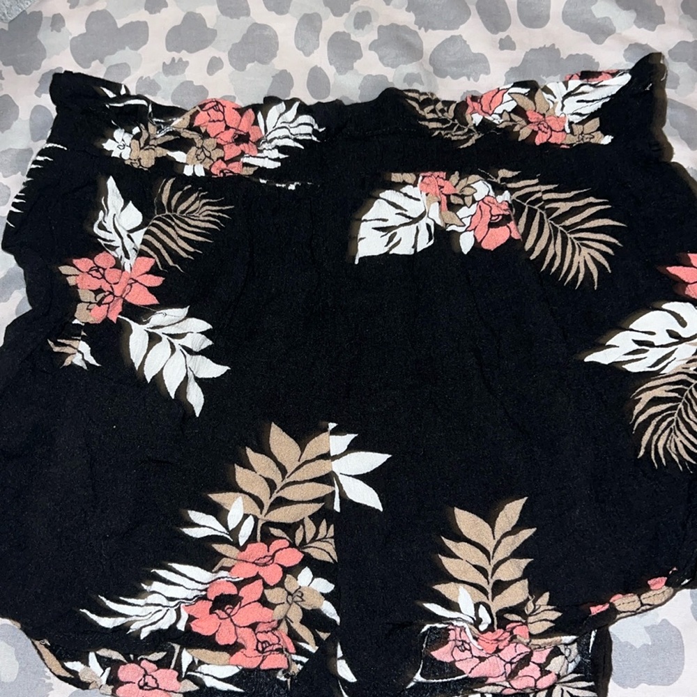 Hawaiian Flower Print Shorts